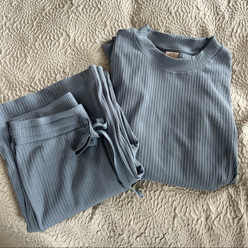 Baby Blue Ribbed Two piece Loungewear set from H&M - size XS/S